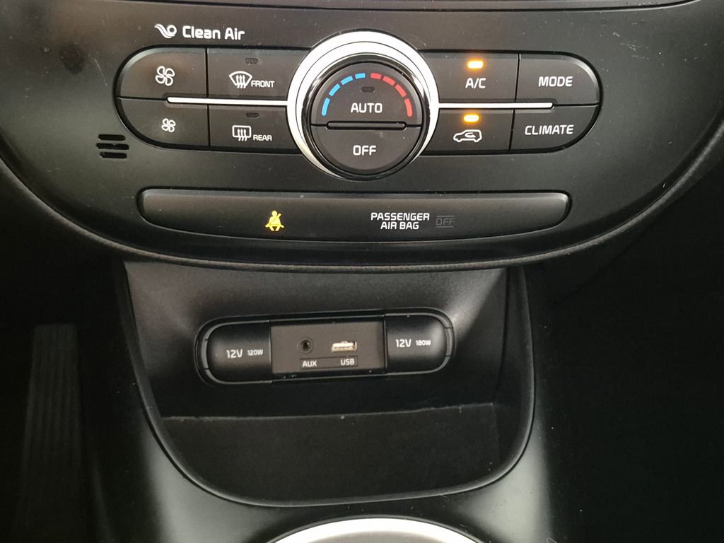 Used 2018 Kia Soul + FWD image 20