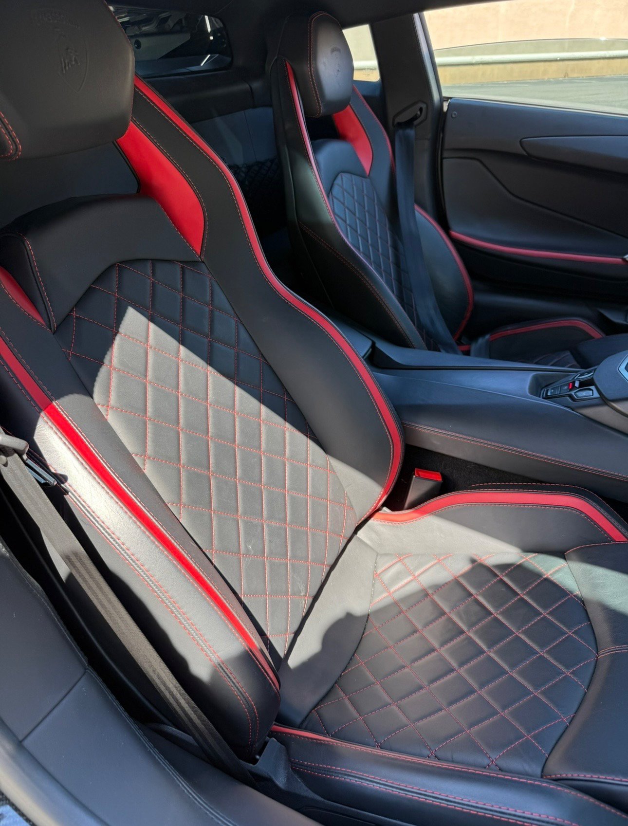 Used 2018 Lamborghini Aventador S AWD/4WD image 12