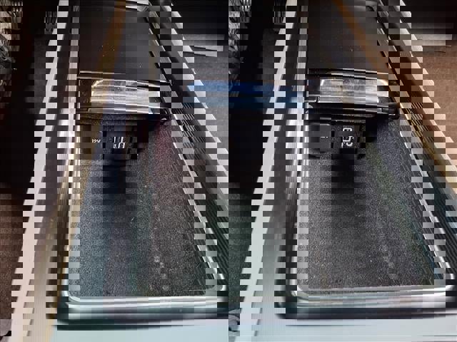 Used 2023 Lincoln Corsair FWD image 20