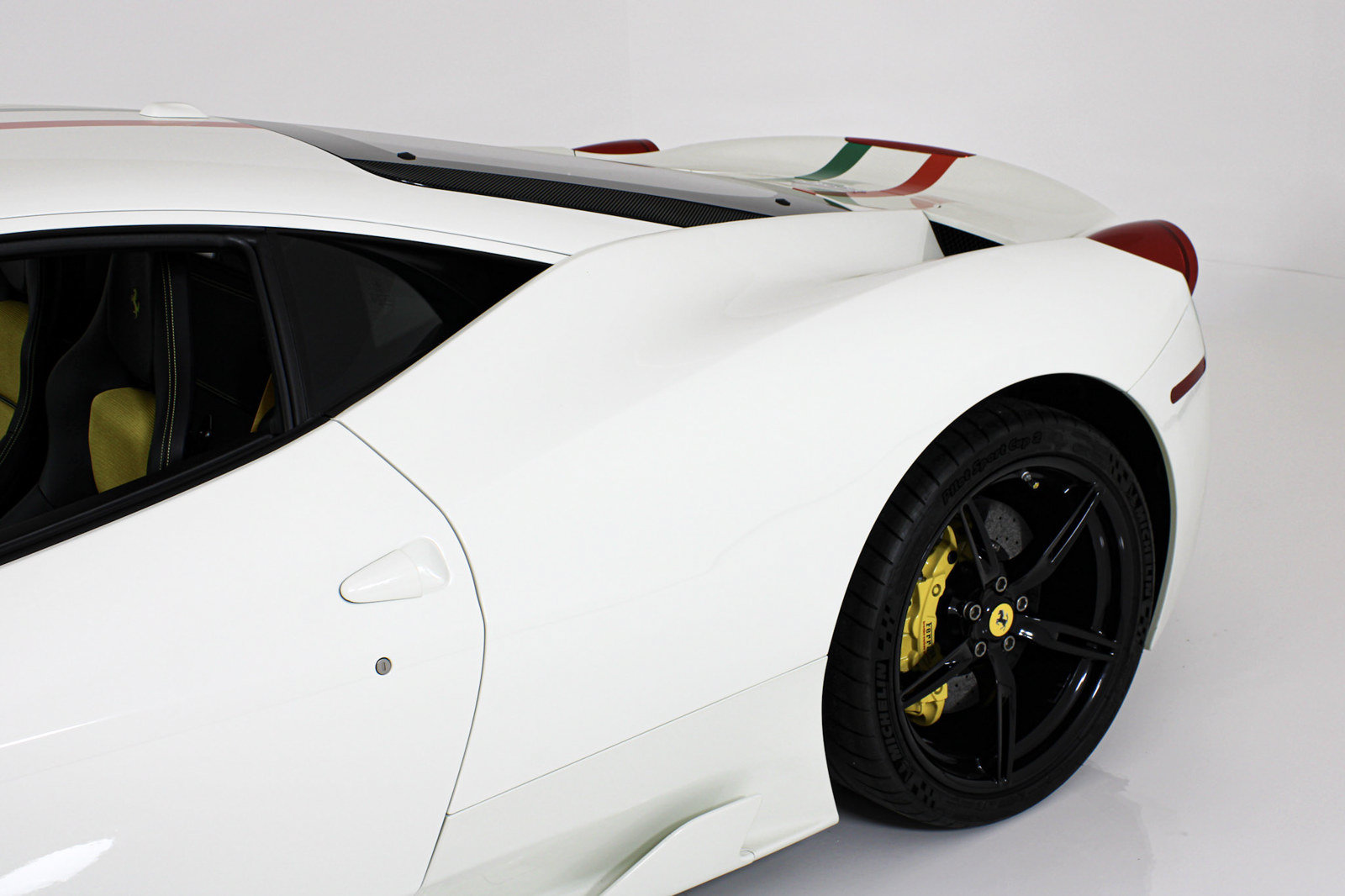Used 2015 Ferrari 458 Speciale Coupe RWD image 6