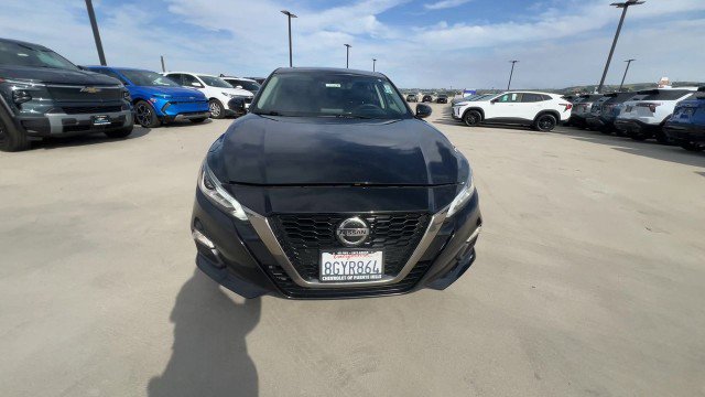 Used 2019 Nissan Altima 2.5 SR w/ SR Premium Package FWD image 3