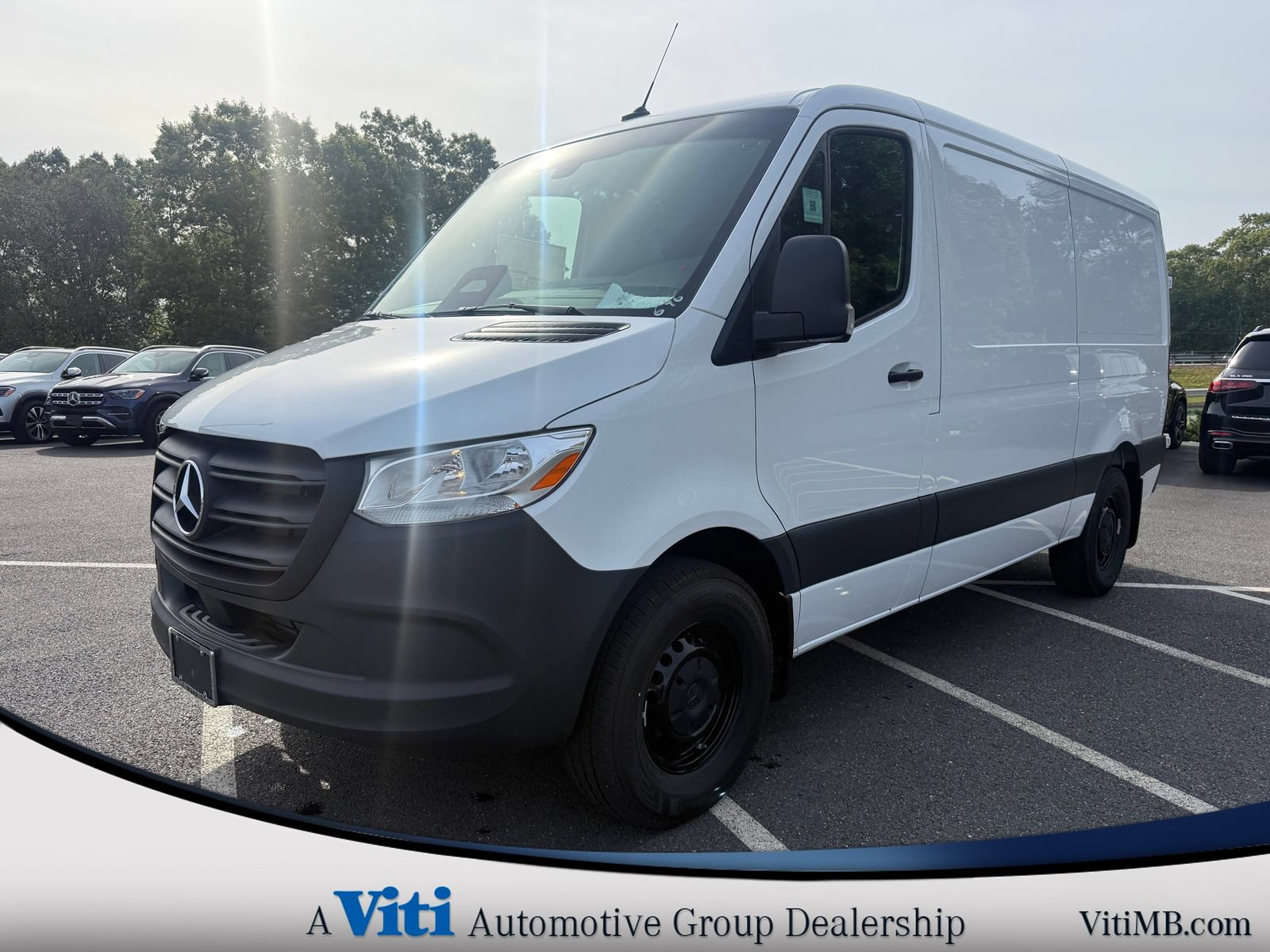Used 2025 Mercedes-Benz Sprinter 2500 image 4