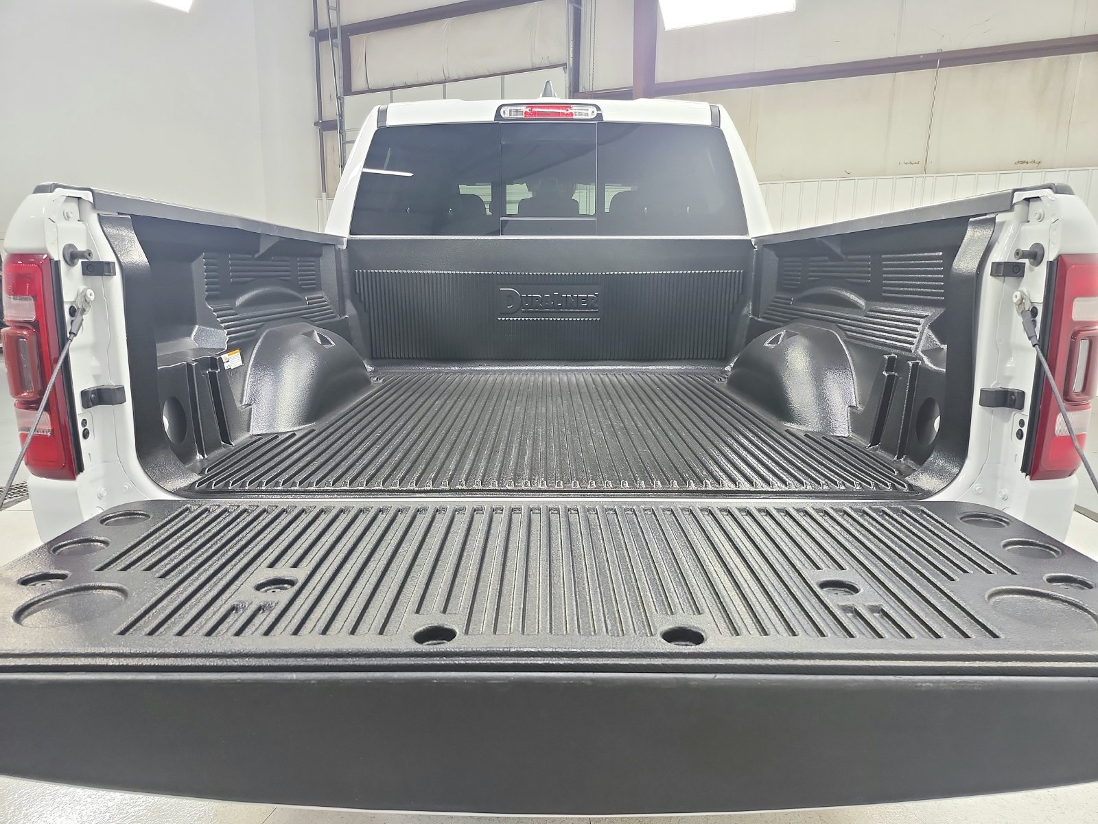 Used 2023 RAM 1500 Limited w/ Body Color Bumper Group AWD/4WD image 82