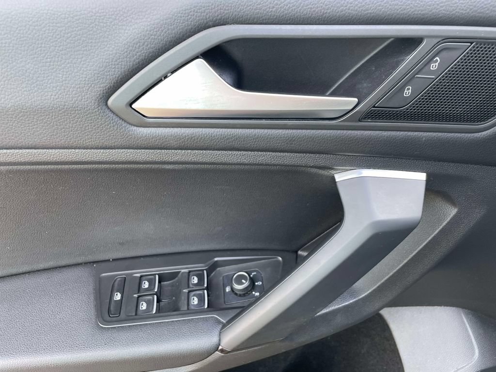 Used 2019 Volkswagen Tiguan SE w/ Panoramic Sunroof Package AWD/4WD image 21