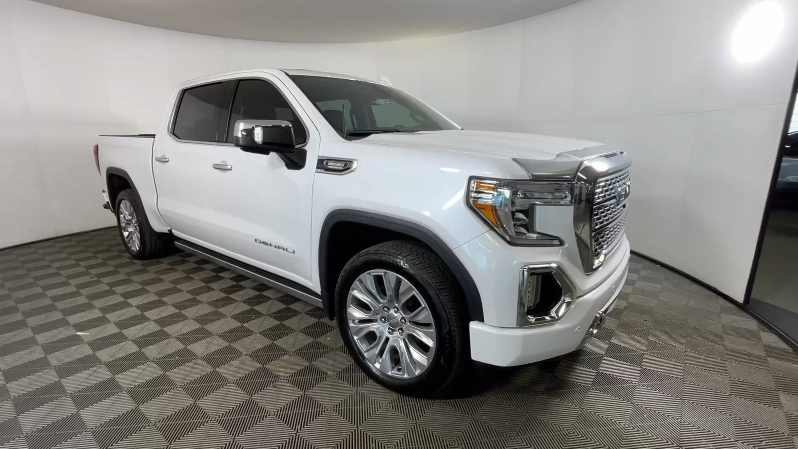 Used 2021 GMC Sierra 1500 Denali w/ Denali Ultimate Package AWD/4WD image 3