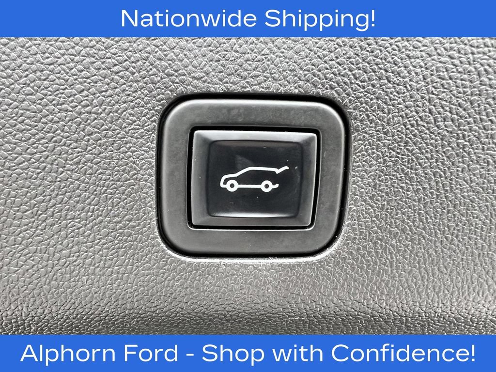 Used 2023 GMC Yukon SLT AWD/4WD image 38