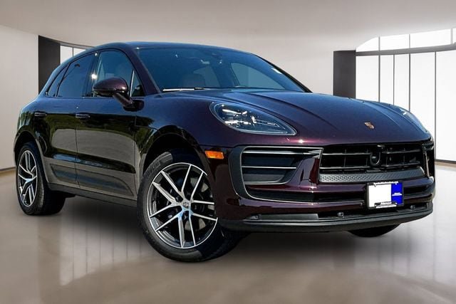 Used 2026 Porsche Macan AWD/4WD image 3
