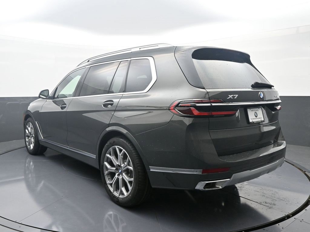 New 2026 BMW X7 xDrive40i image 3