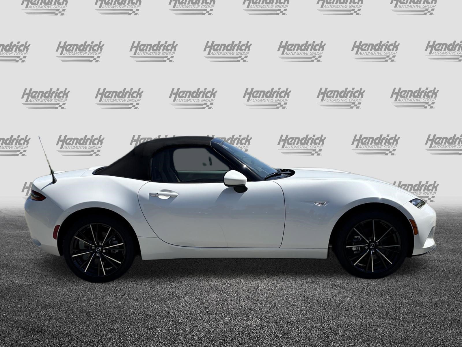 Used 2025 MAZDA MX-5 Miata Grand Touring RWD image 11