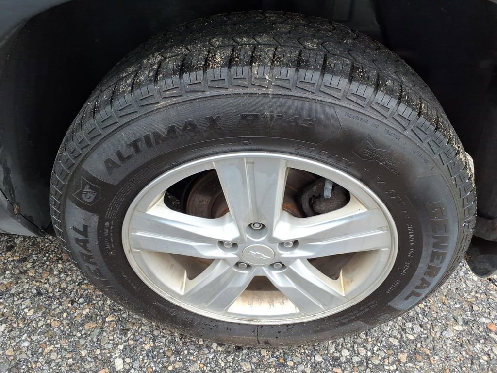 Used 2019 Chevrolet Trax LS w/ Tint and Cruise Package image 11