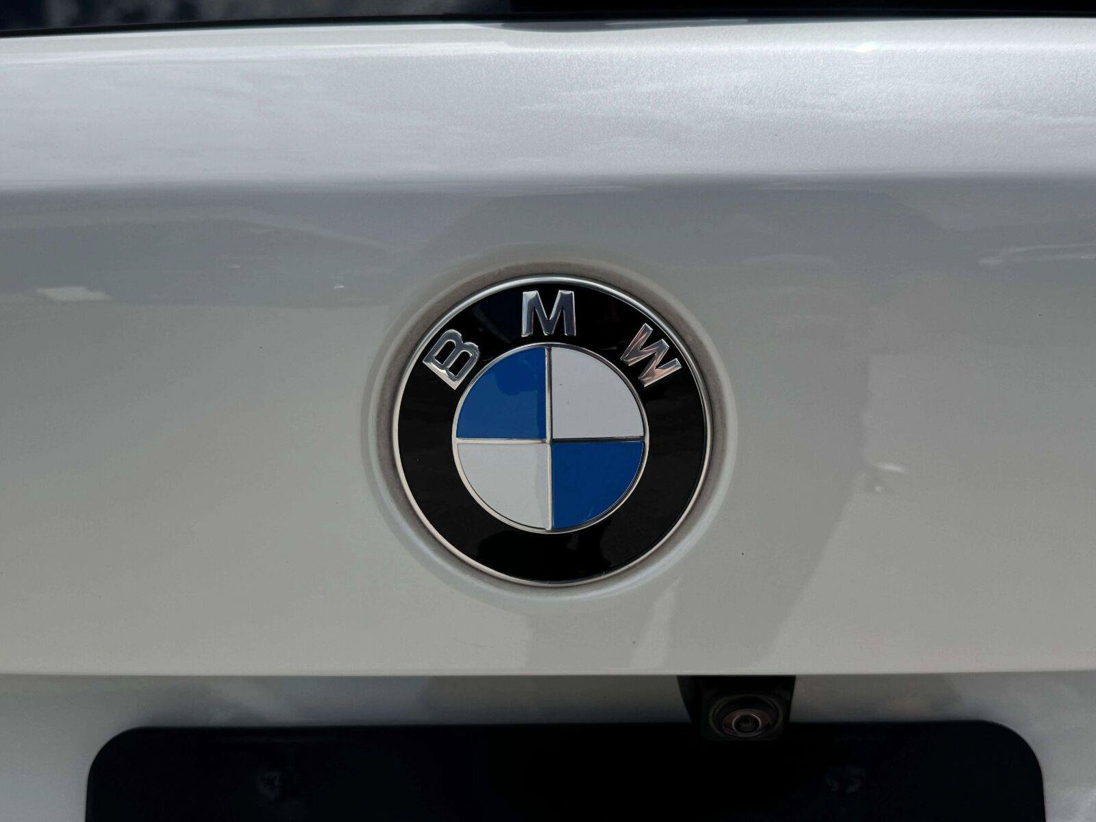 Used 2022 BMW X5 xDrive40i w/ Premium Package AWD/4WD image 16