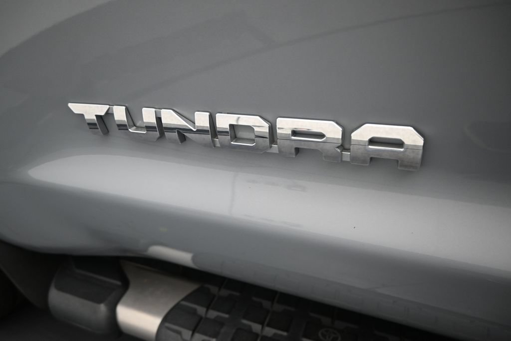 Used 2018 Toyota Tundra Limited w/ Limited Premium Package AWD/4WD image 37