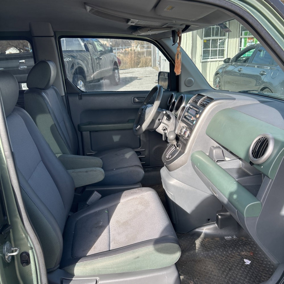 Used 2004 Honda Element EX image 18
