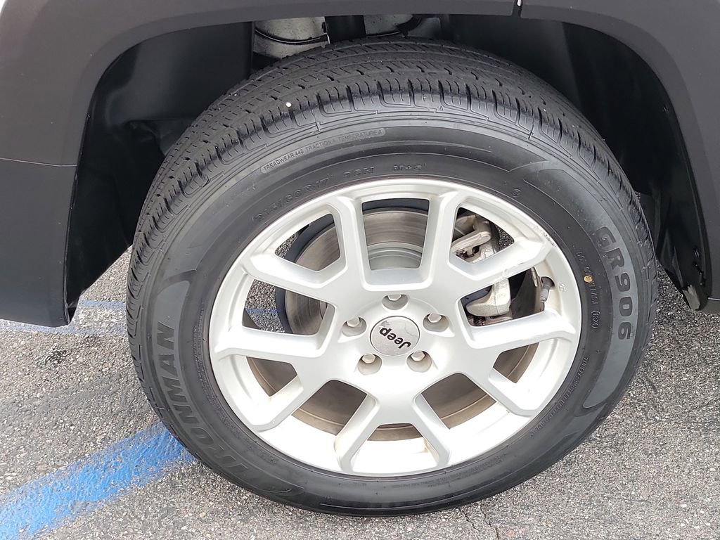 Used 2023 Jeep Renegade Latitude image 18