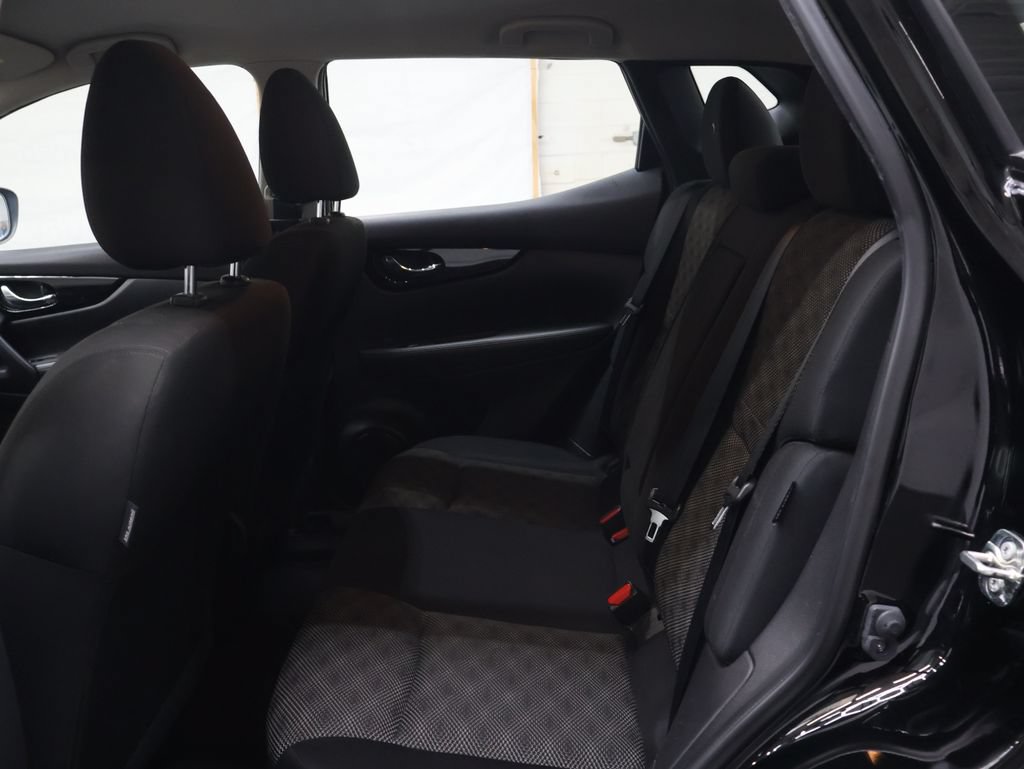 Used 2021 Nissan Rogue Sport SV AWD/4WD image 13