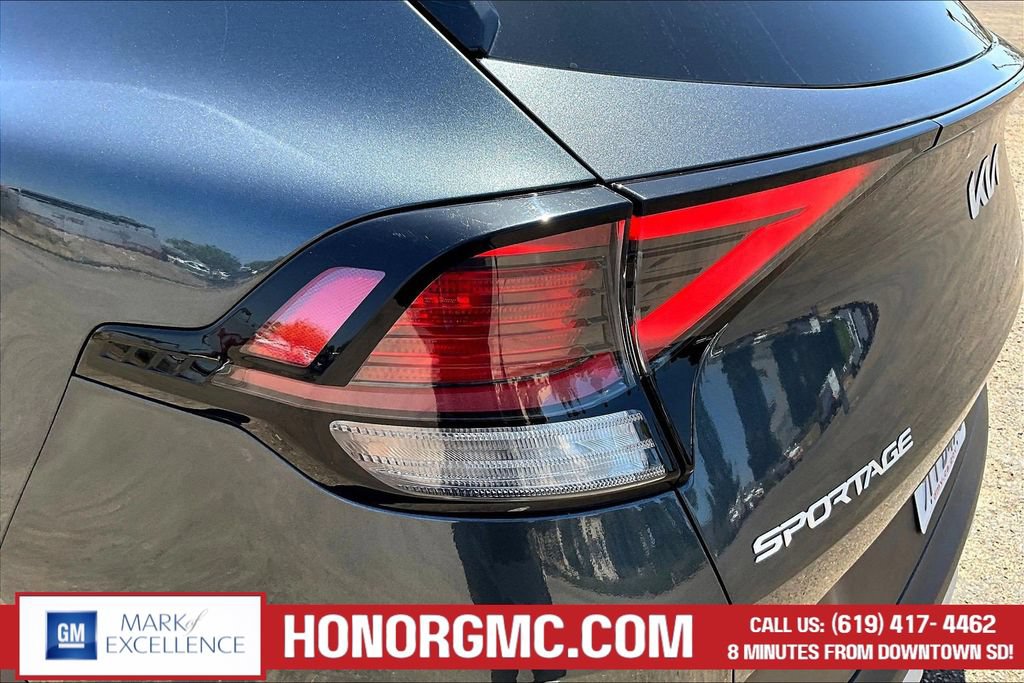 Used 2025 Kia Sportage EX w/ Premium Package FWD image 21