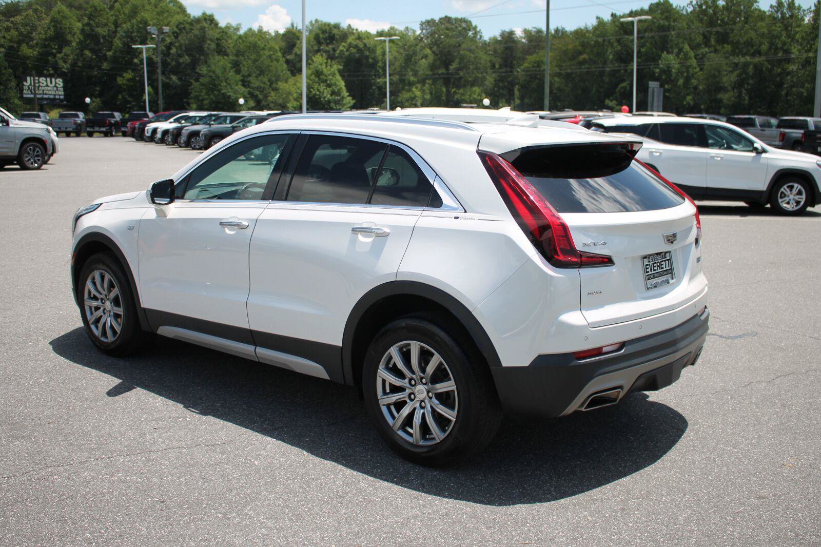 Used 2021 Cadillac XT4 Premium Luxury AWD/4WD image 6