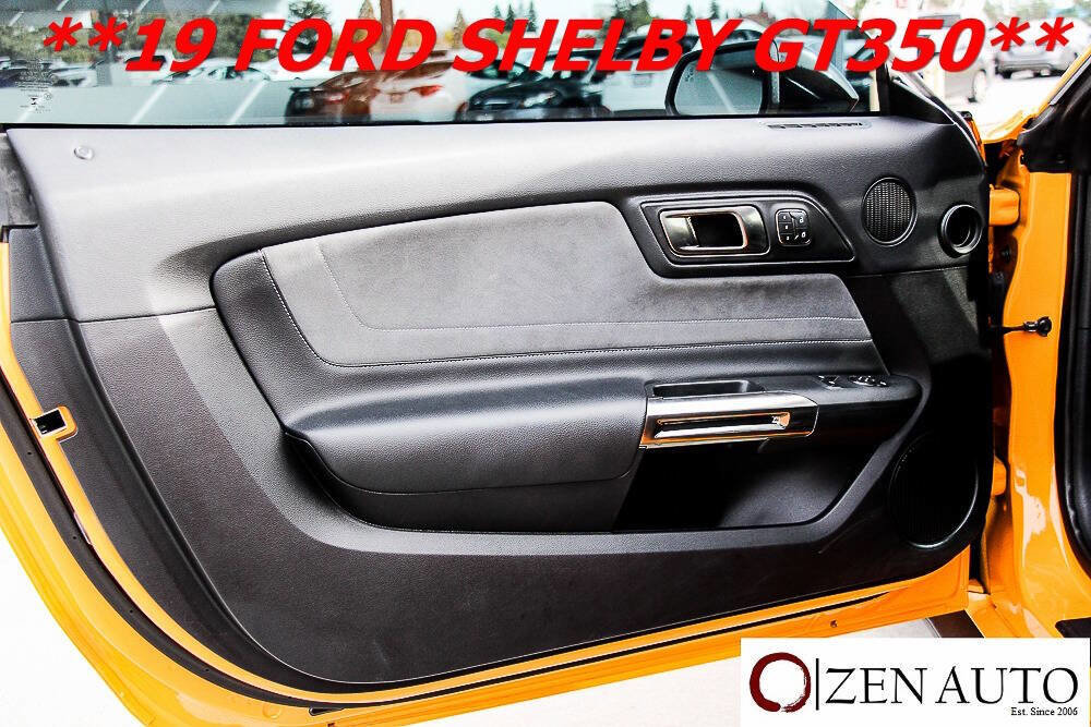 Used 2019 Ford Mustang Shelby GT350 w/ Technology Package image 40