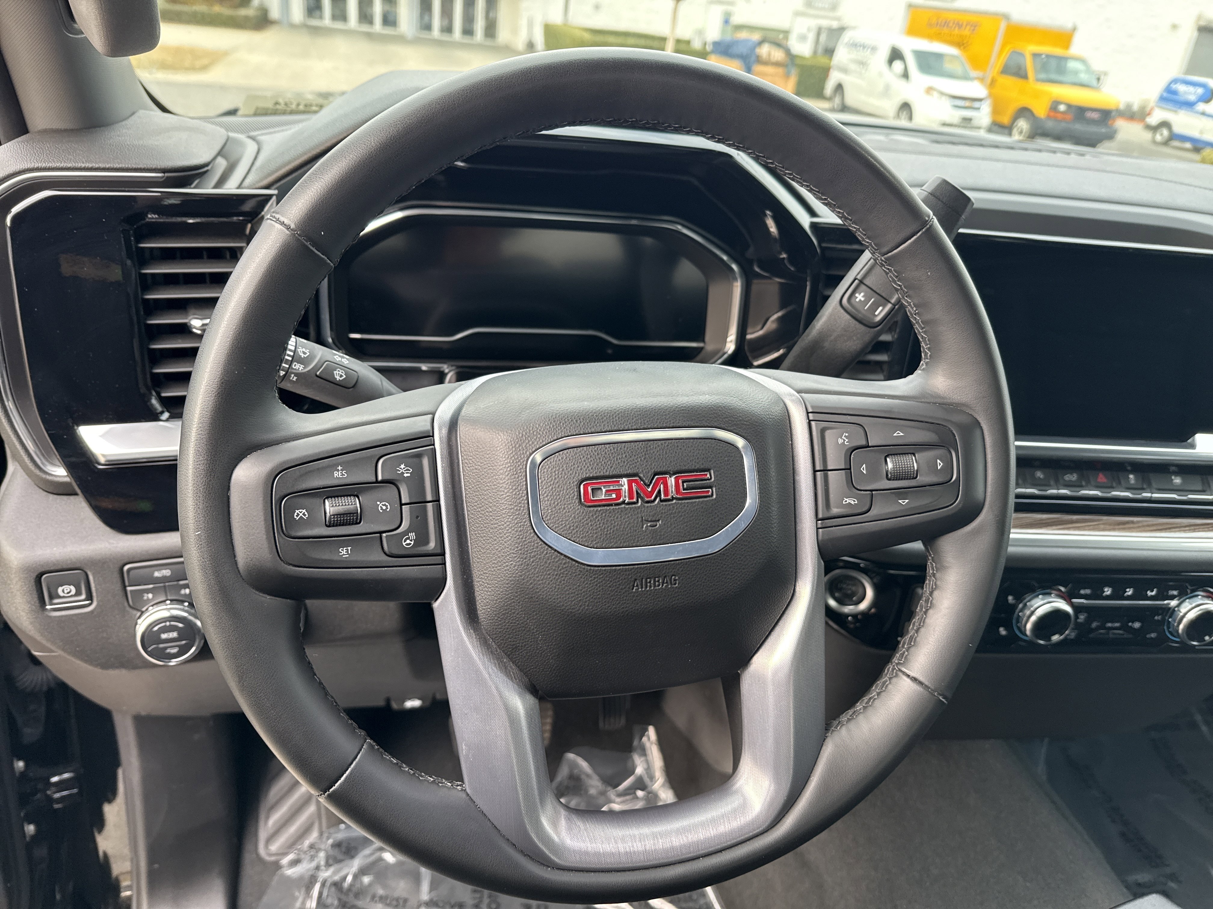 Certified 2025 GMC Sierra 1500 Elevation image 18