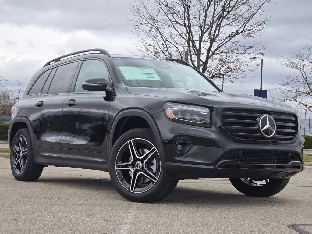 New 2026 Mercedes-Benz GLB 250 4MATIC image 1