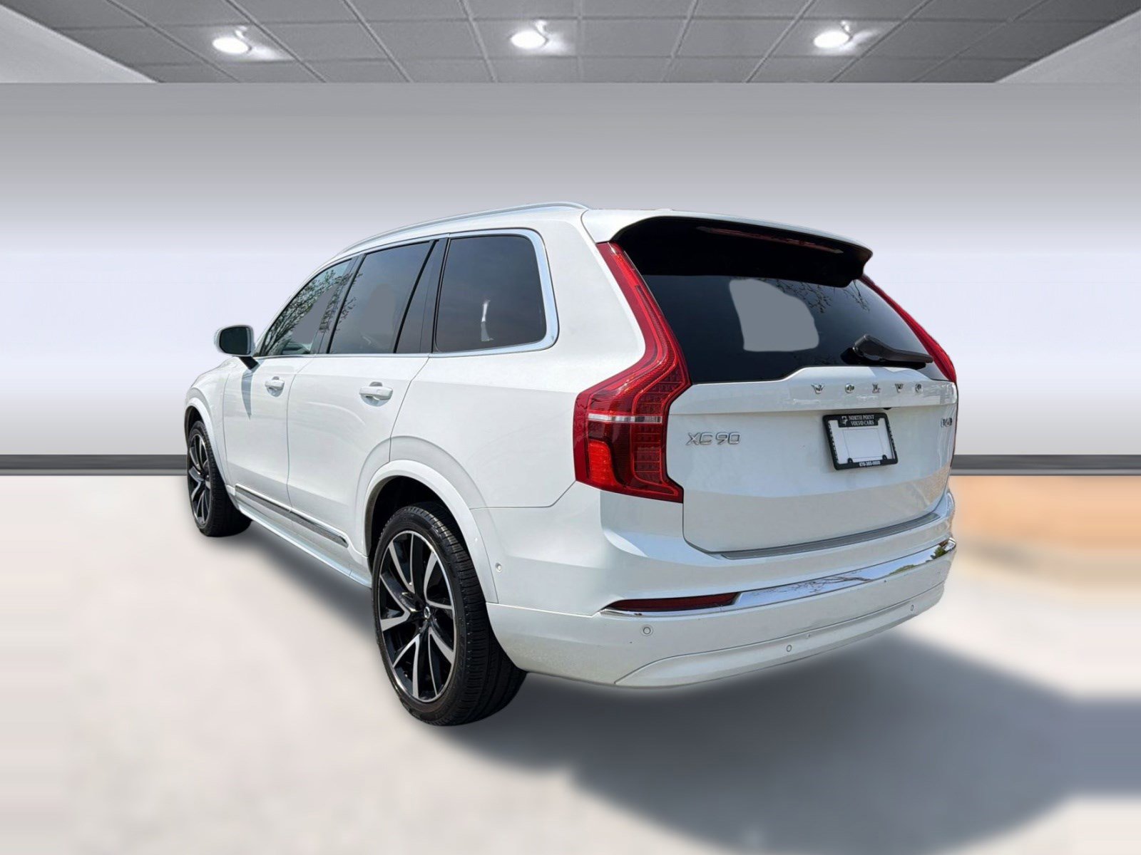 Certified 2023 Volvo XC90 B6 Plus w/ Protection Package Premier AWD/4WD image 3