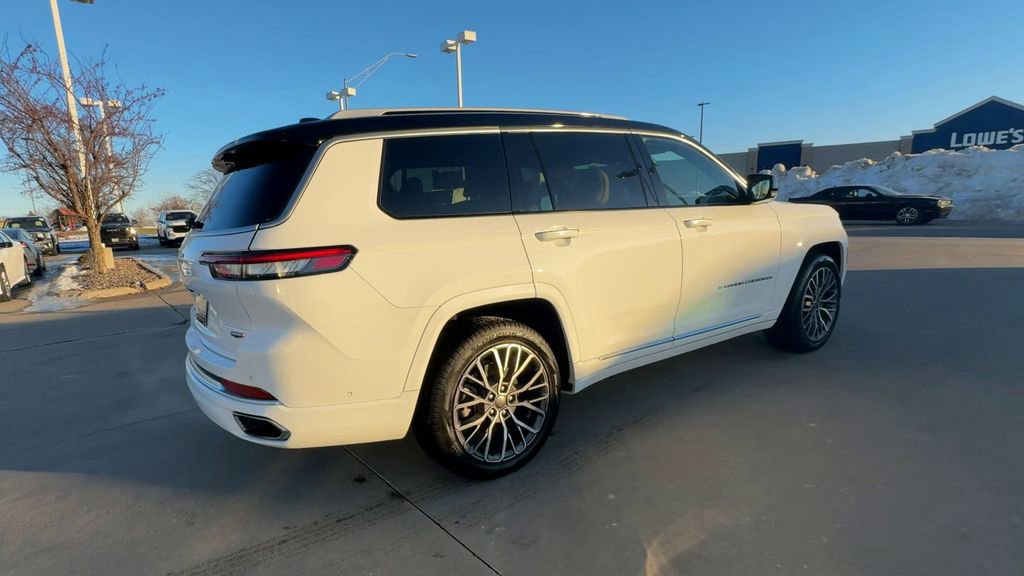 Used 2022 Jeep Grand Cherokee L Summit image 8