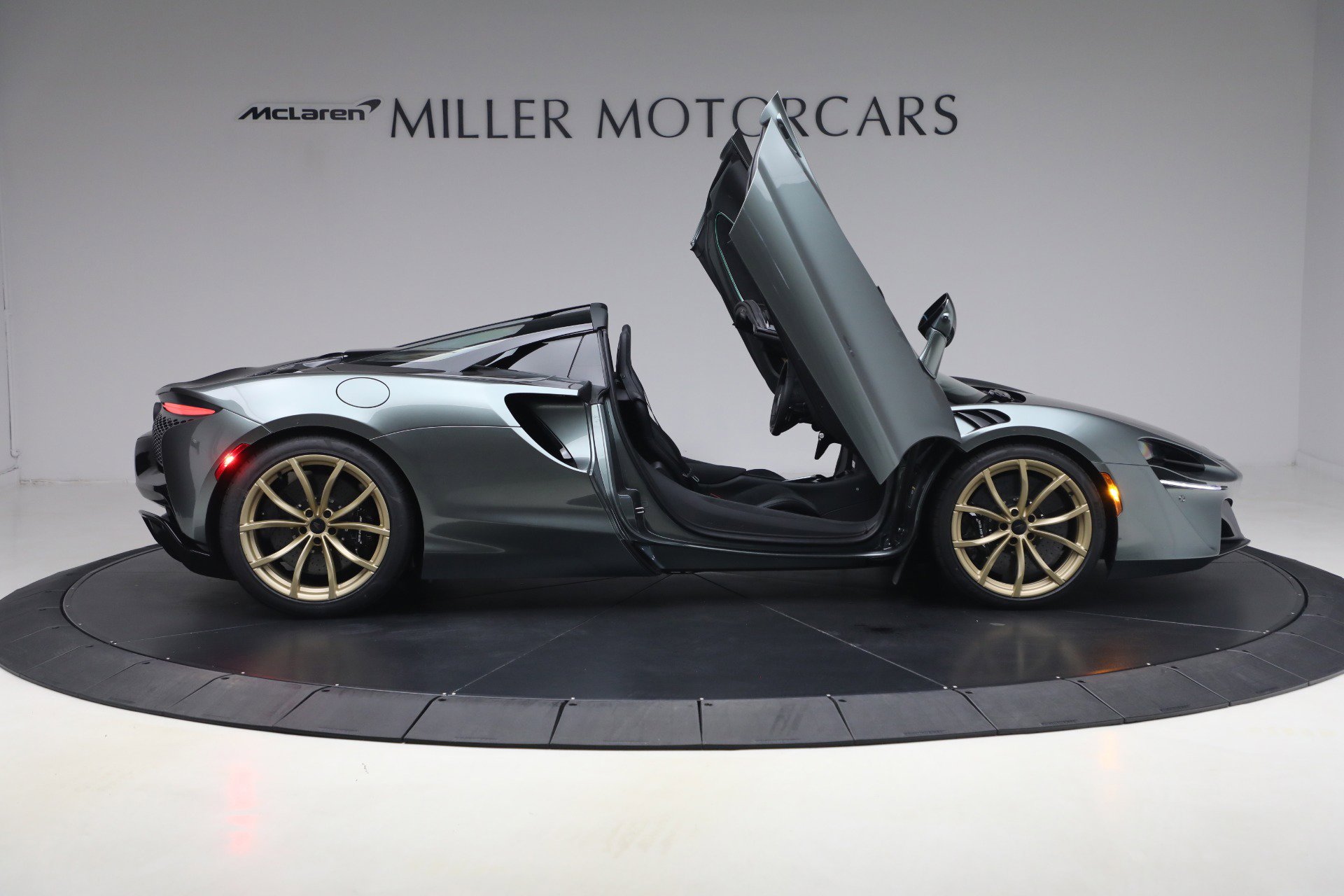 New 2026 McLaren Artura Spider image 18