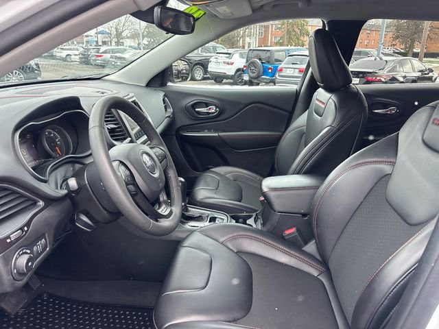 Used 2022 Jeep Cherokee Trailhawk image 6