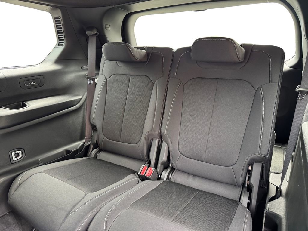 New 2025 Jeep Grand Cherokee L Laredo w/ Luxury Tech Group I image 13