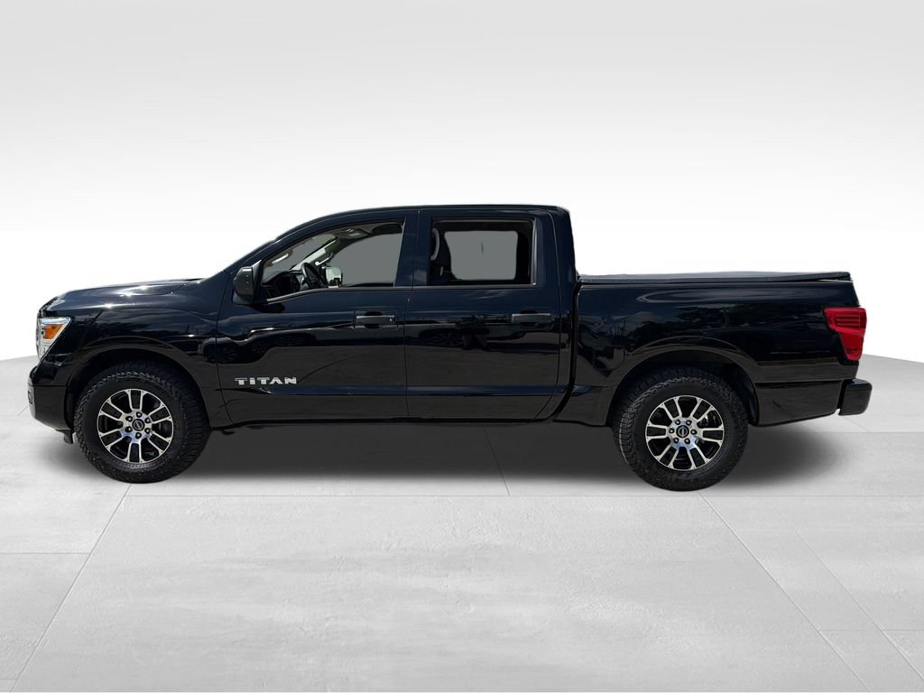 Used 2023 Nissan Titan SV RWD image 4