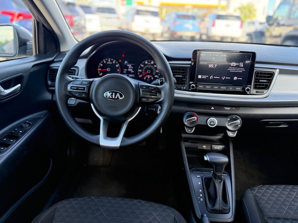 Used 2023 Kia Rio S image 12