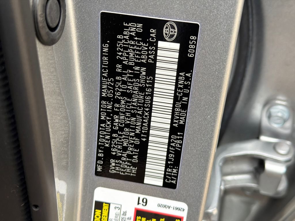 Used 2025 Toyota Camry LE w/ Convenience Package image 33