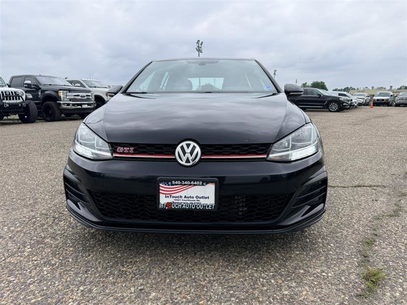 Used 2020 Volkswagen Golf 4-Door FWD image 2