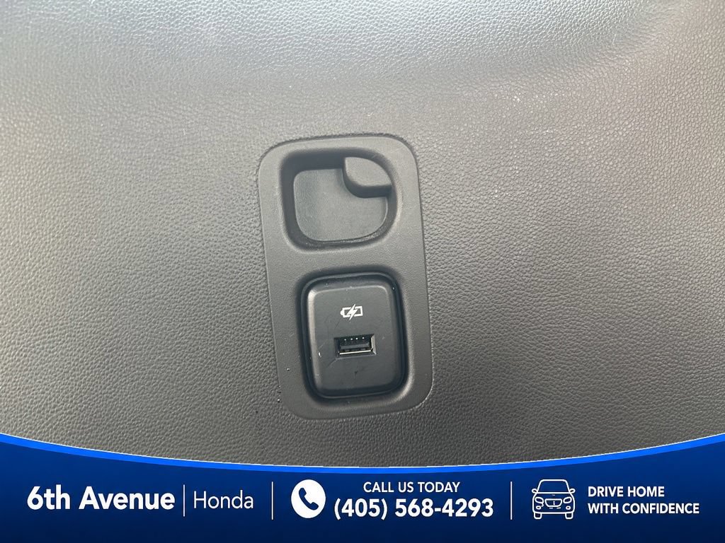 Used 2023 Buick Enclave Essence w/ Sport Touring Edition FWD image 19