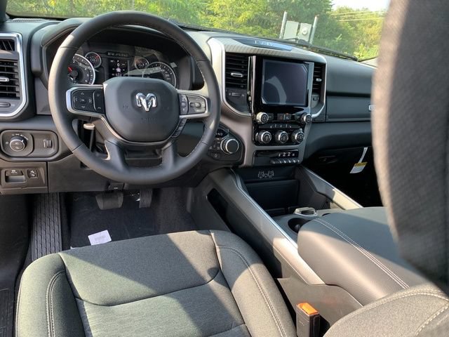 New 2027 RAM 1500 4x4 Crew Cab image 14