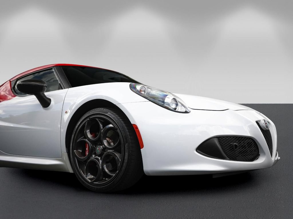 Used 2017 Alfa Romeo 4C Coupe w/ Coupe Track Package 1 RWD image 9