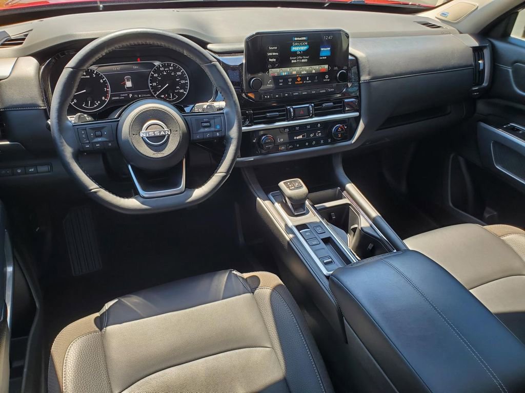 Certified 2025 Nissan Pathfinder SL w/ SL Premium Package FWD image 18
