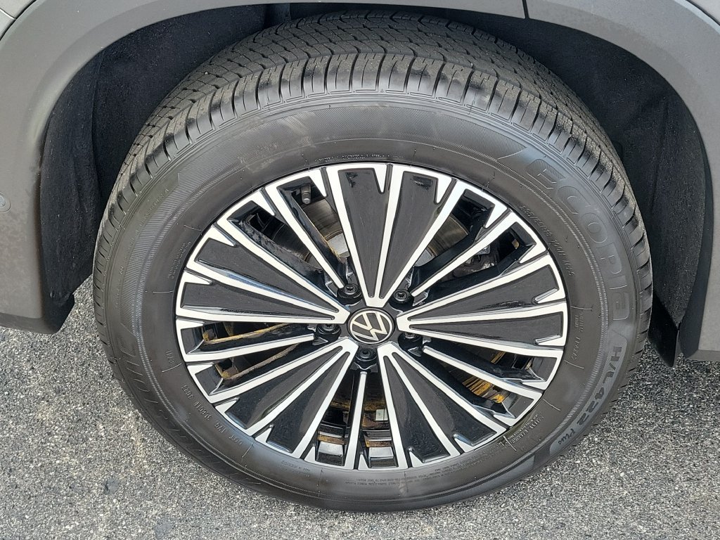 Certified 2026 Volkswagen Tiguan S FWD image 5