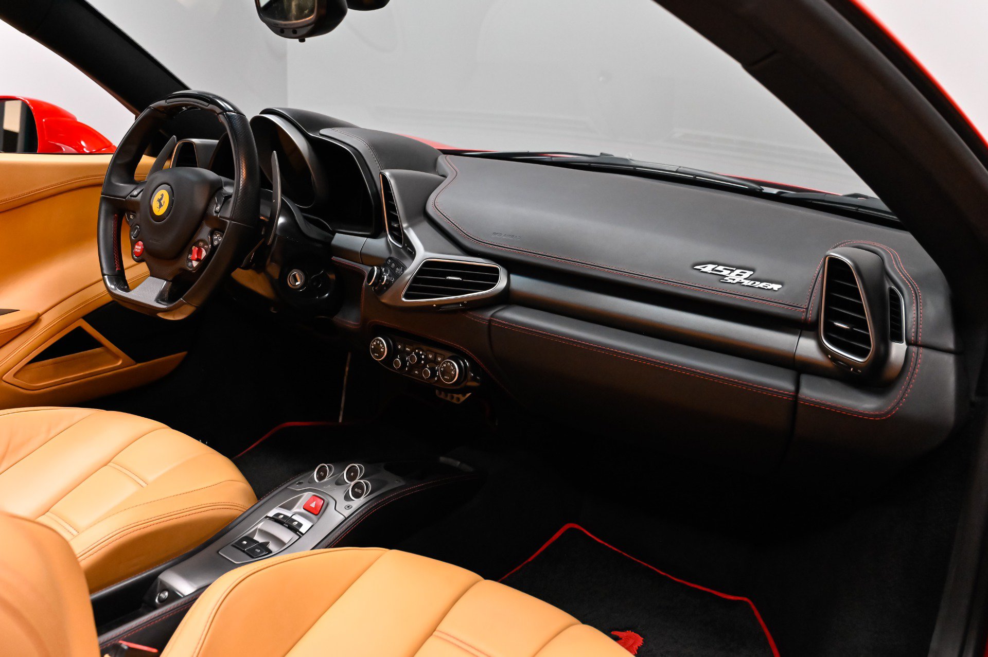 Used 2013 Ferrari 458 Spider RWD image 37