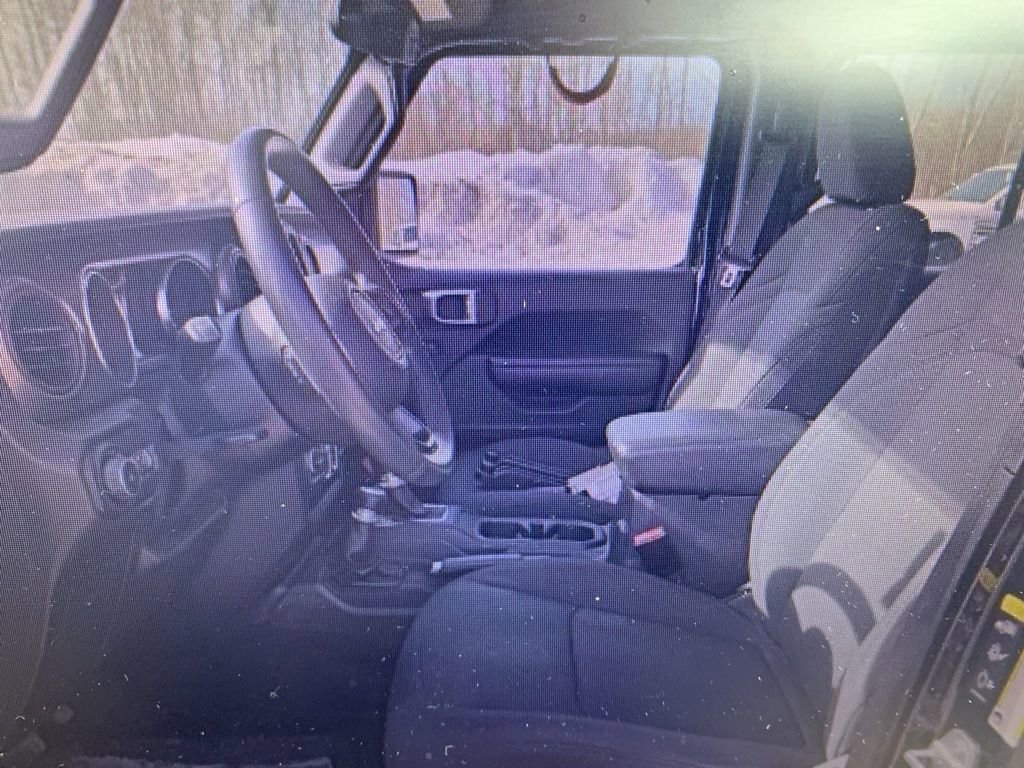 Used 2022 Jeep Wrangler Unlimited Sport image 9