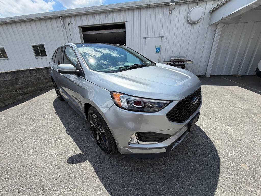 Used 2024 Ford Edge ST w/ Equipment Group 401A AWD/4WD image 7