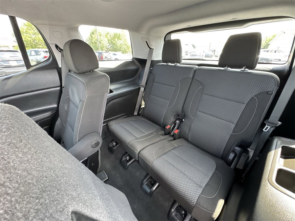 Used 2023 GMC Acadia SLE w/ Driver Convenience Package image 23