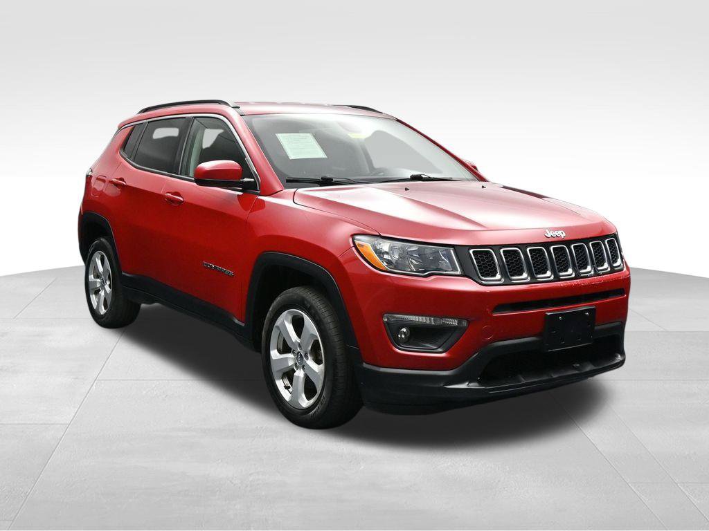 Used 2019 Jeep Compass Latitude w/ Cold Weather Group AWD/4WD image 5