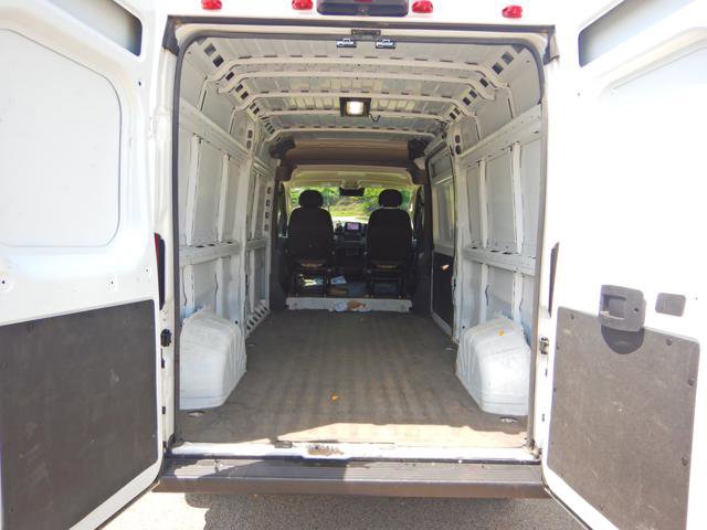 Used 2024 RAM ProMaster 2500 w/ Convenience Group FWD image 8