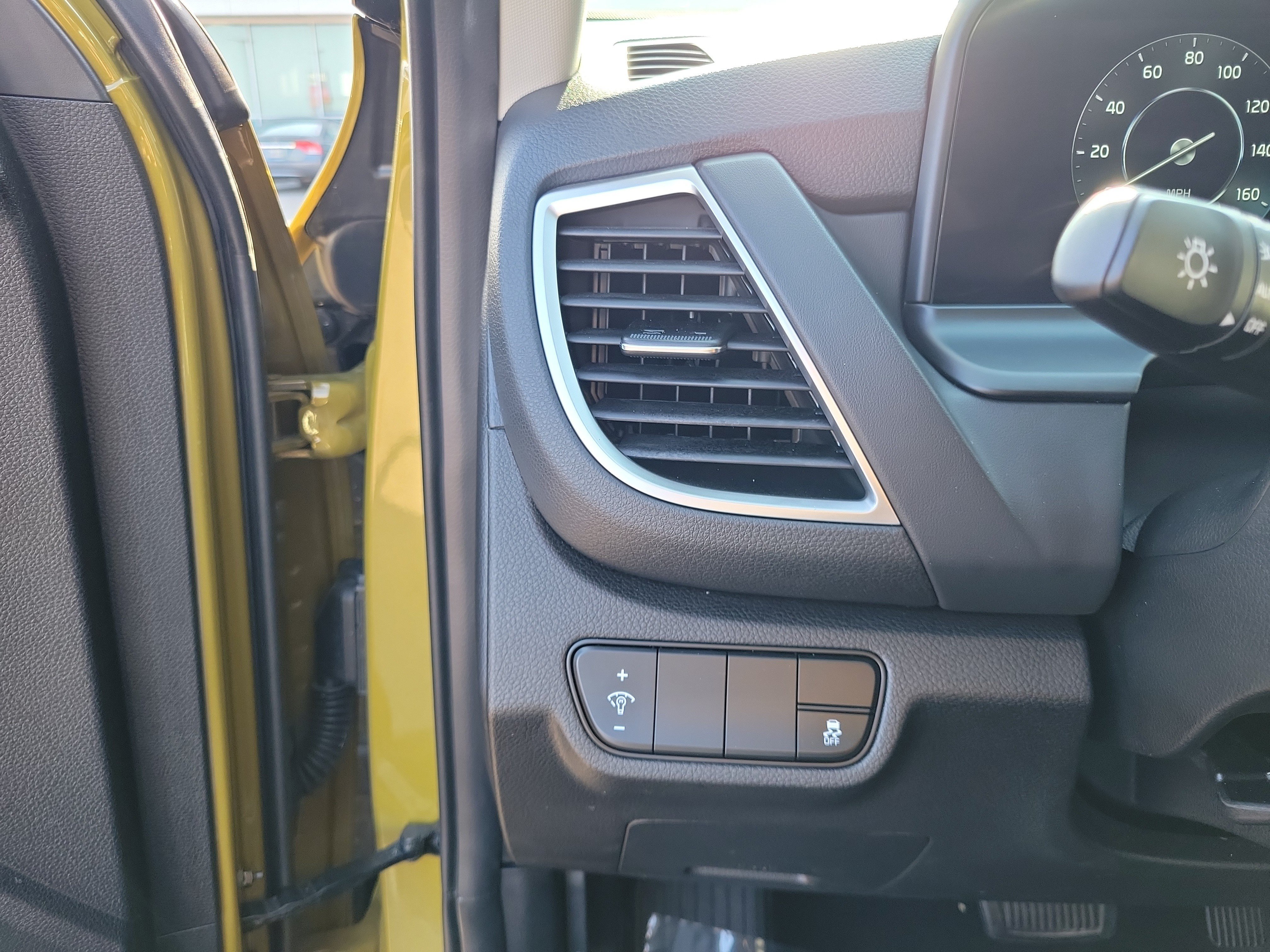 Used 2024 Kia Seltos SX AWD/4WD image 21
