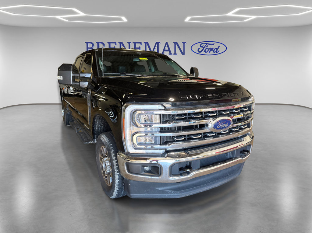 Used 2024 Ford F350 Lariat AWD/4WD image 3