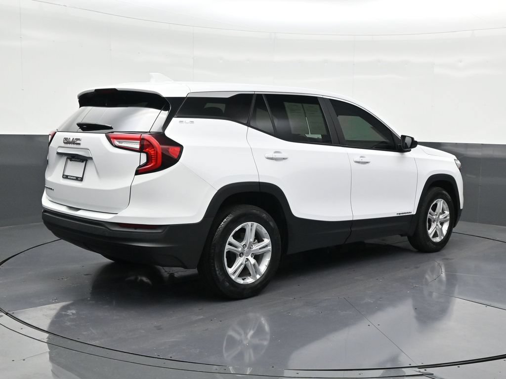Used 2024 GMC Terrain SLE FWD image 7