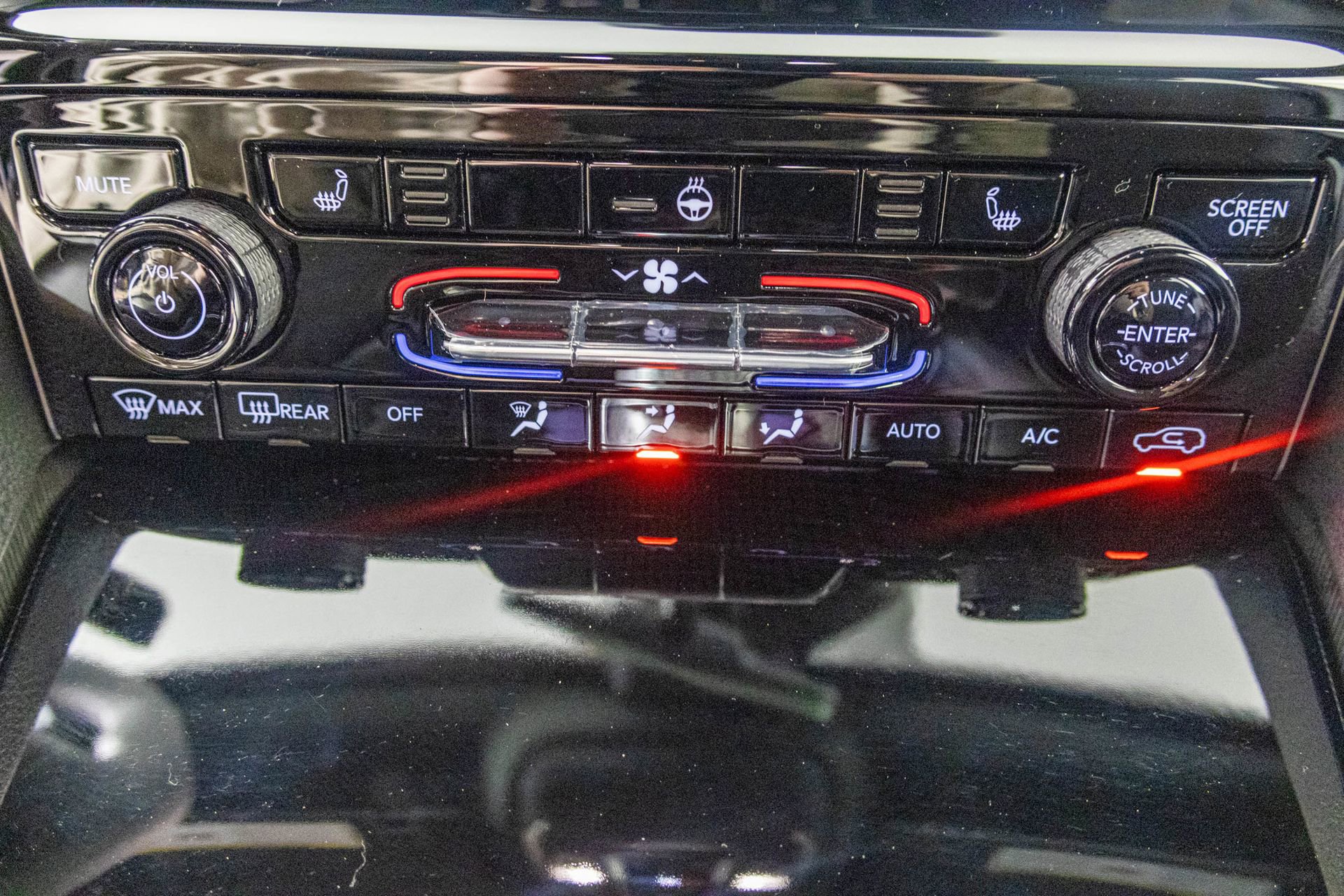 New 2025 Jeep Grand Cherokee L Laredo w/ Luxury Tech Group I image 23