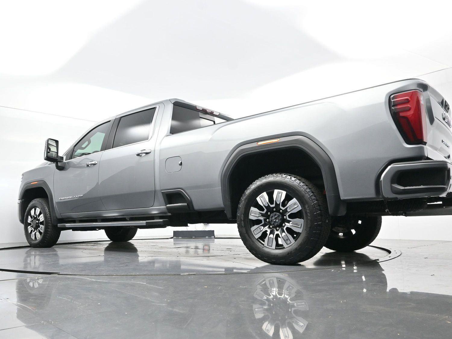 Used 2024 GMC Sierra 2500 Denali w/ Denali Reserve Package image 52