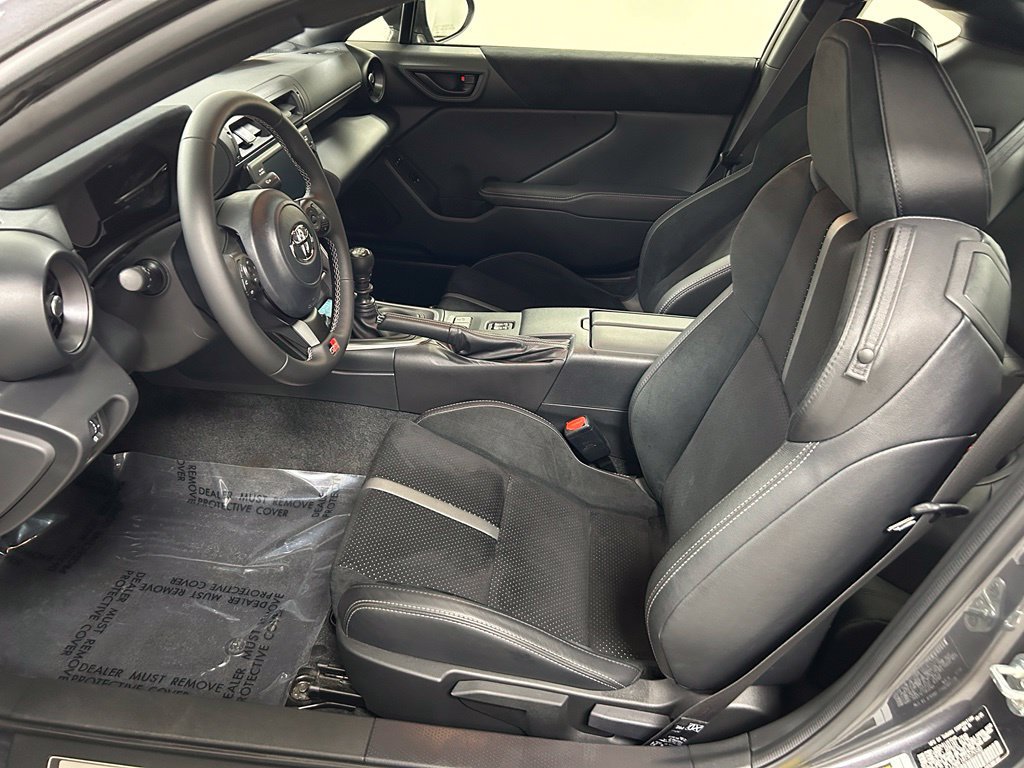 Used 2026 Toyota GR86 Premium w/ ALL Weather Mat Package (TMS) RWD image 12